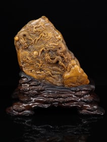 An Exquisite Shoushan Stone Dragon Pattern Ornament
