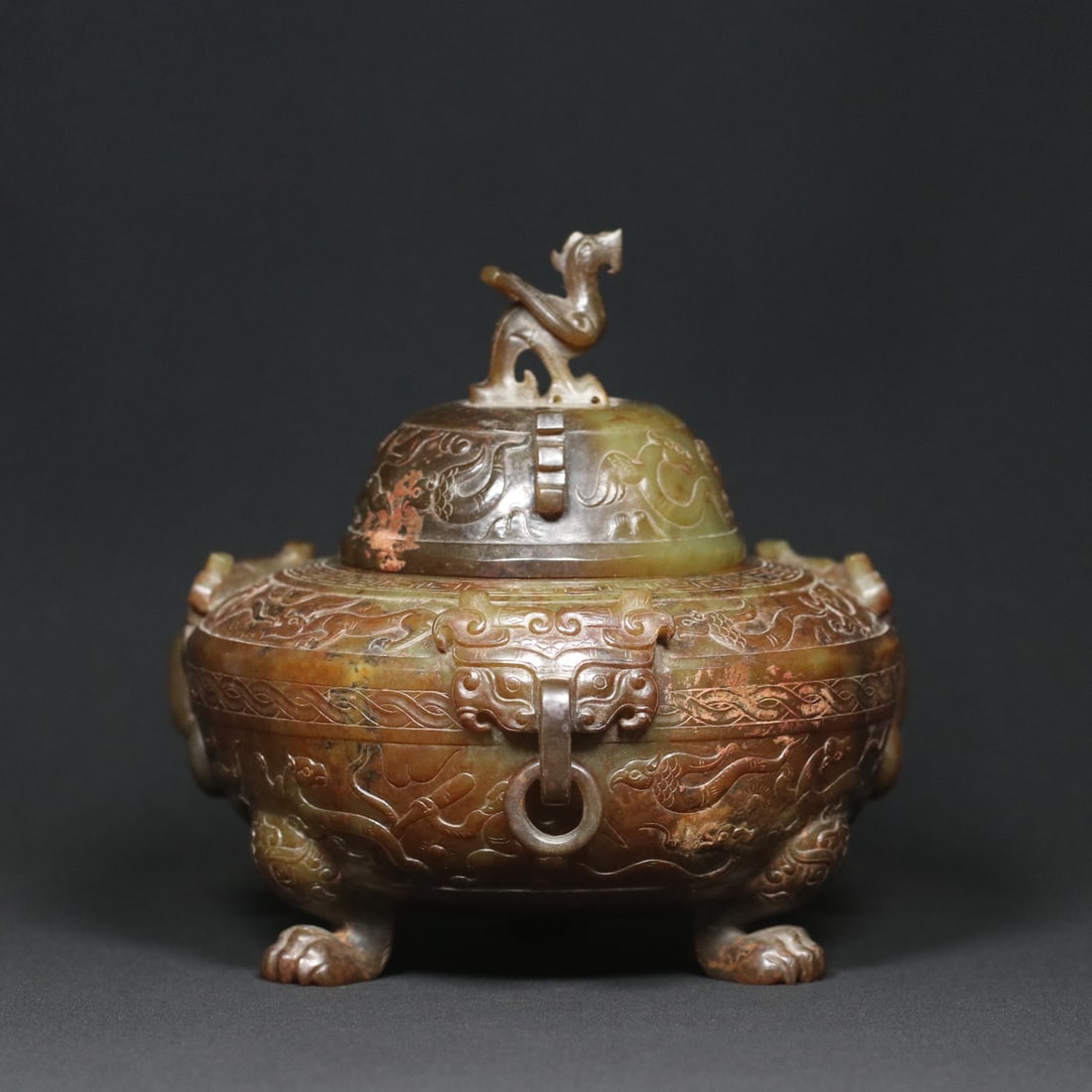 An Exquisite White Jade Auspicious Beast Pattern Hunting Pattern Beast-Face Pattern Tripod Censer (1 of 9)