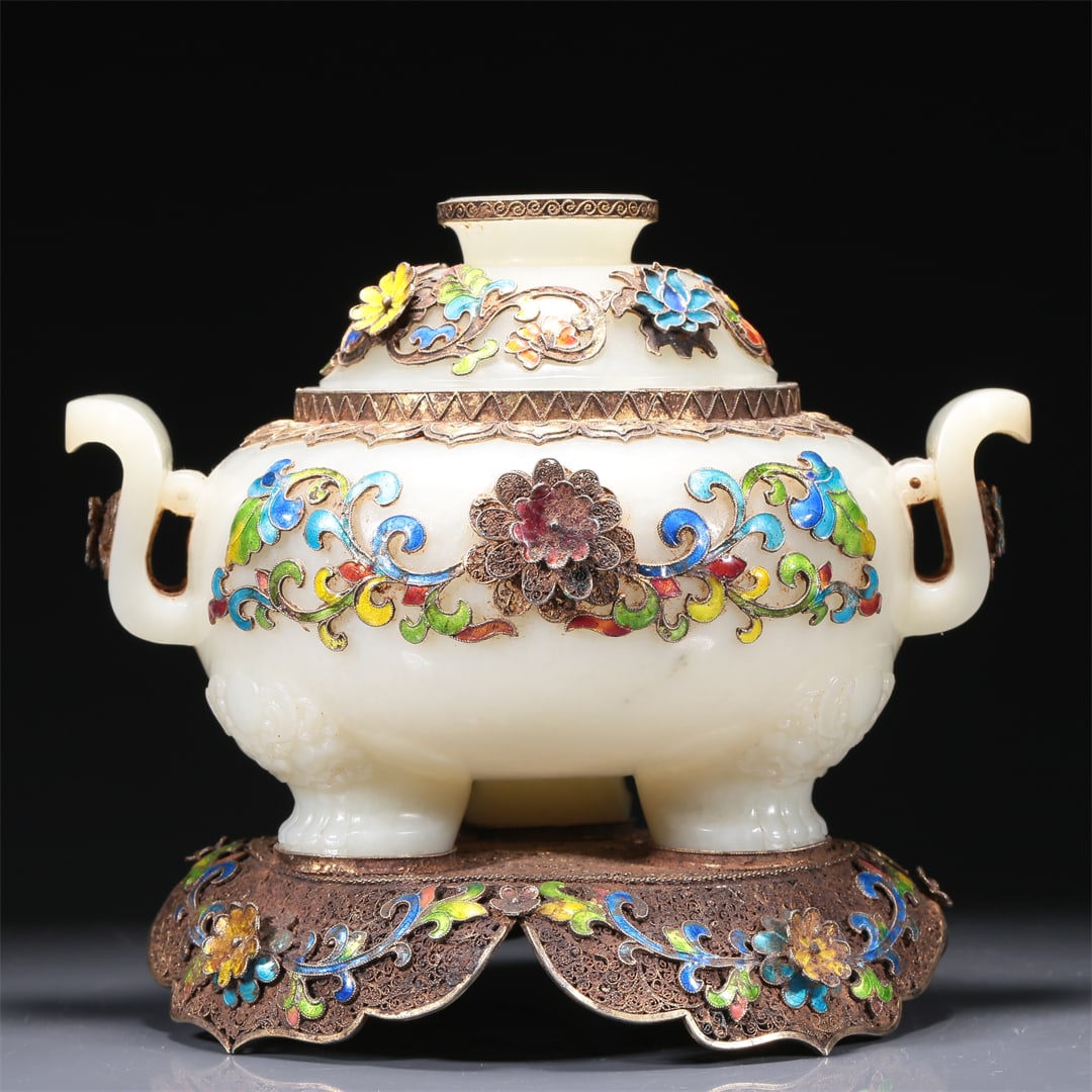 A Brilliant White Jade Gilt-Silver-Mounted Blueing 'Scrolling Lotus' Tripod Censer And Cover (1 of 8)