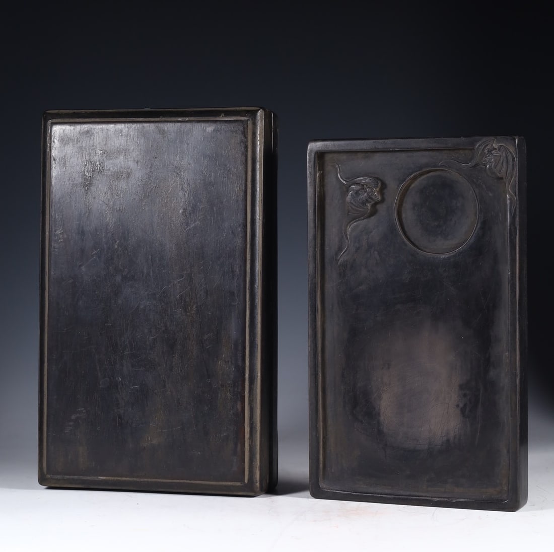 An Exquisite Bats Pattern with poem Inkstone: An Exquisite Bats Pattern with poem Inkstone Qing Dynasty, China Size:9inx5.4inx1in Box Size:9.8inx6in Weight:2422g紫端蝠纹诗文砚 中国清