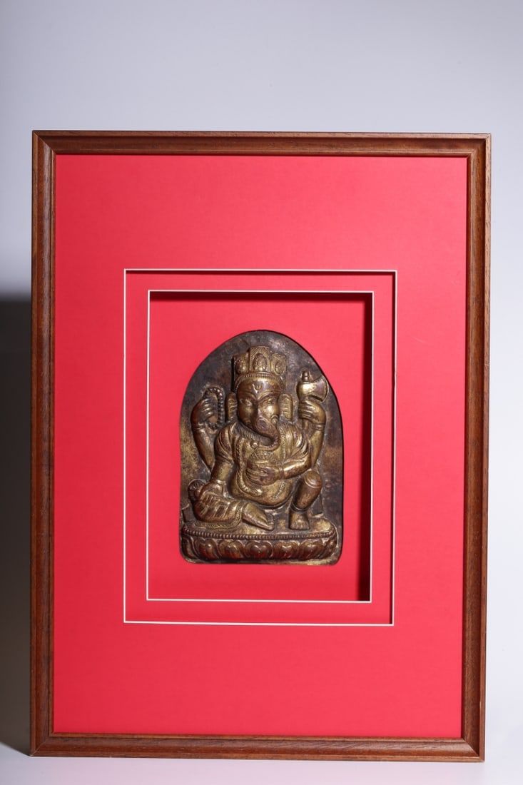 An Exquisite Gilt Bronze Statue of Ganesh Hanging Panel (1 of 7)