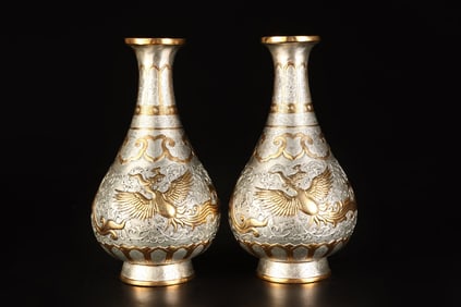 A Pair of Exquisite Bronze Inlaid Gold and Silver Phoenix Pattern Vase