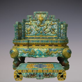 An Exquisite Cloisonne Lotus Pattern Dragon Pattern Beast-Face Pattern Throne