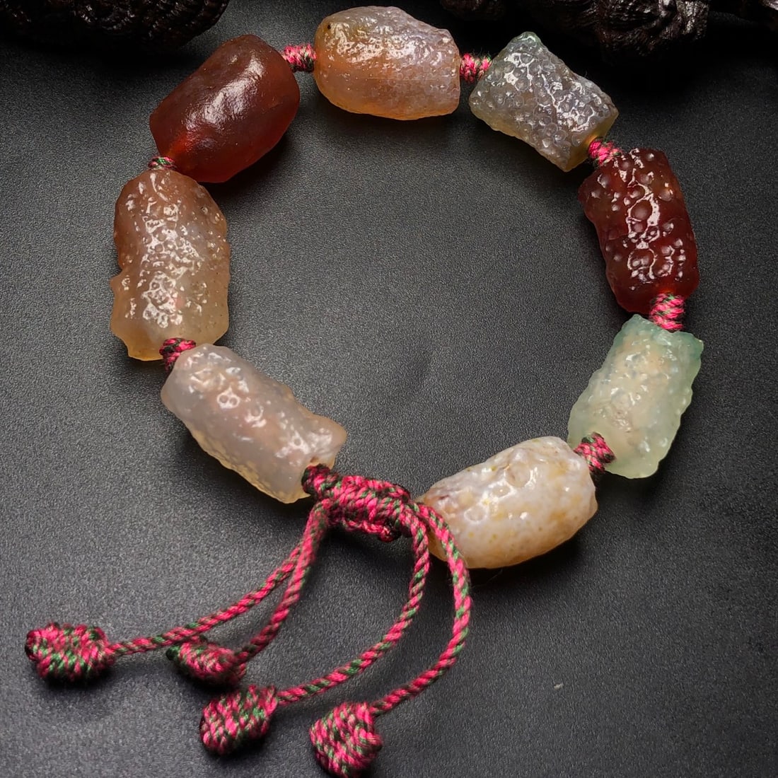 An Exquisite Agate Bracelets: An Exquisite Agate Bracelets,Size:27mmx13mm ????