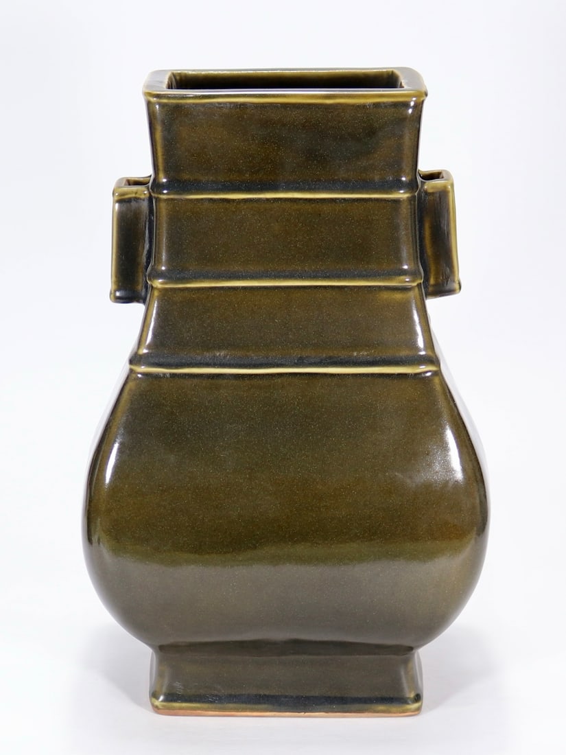 A Exquisite Tea Dust Glaze Vase (1 of 6)