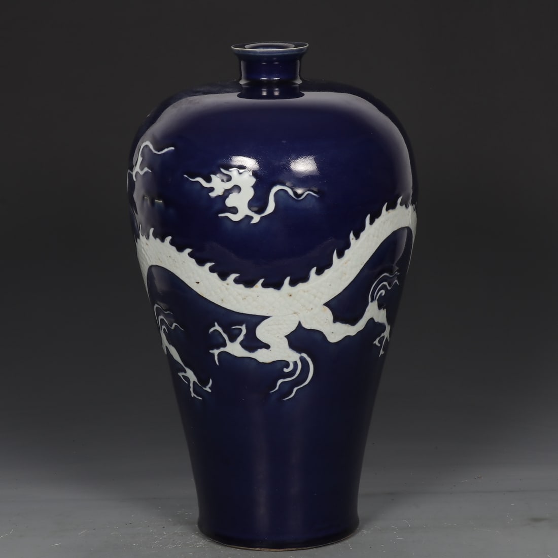 A Exquisite Ji Blue Glazed Dragon Pattern Vase - 4