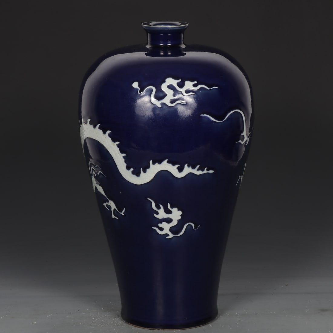 A Exquisite Ji Blue Glazed Dragon Pattern Vase - 5