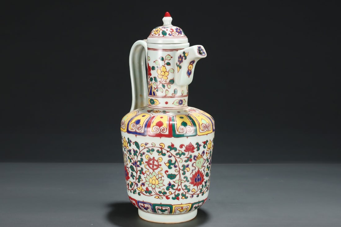 A Exquisite Wucai Flower Pattern Ewer - 6