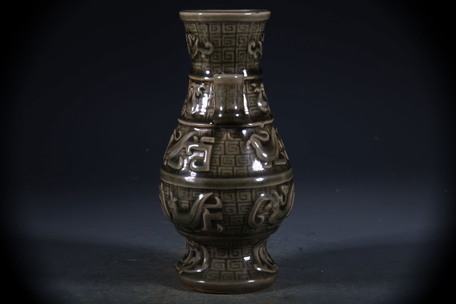 Longquan yao Beast-Face Pattern Double-Ears Vase - 4