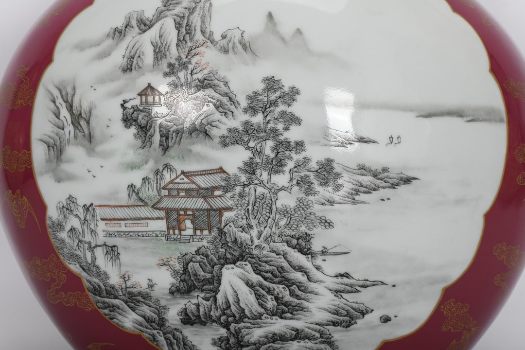 A Exquisite Ruby Red Gilt Ink Color Landscape-Pattern Double-Ears Vase - 5