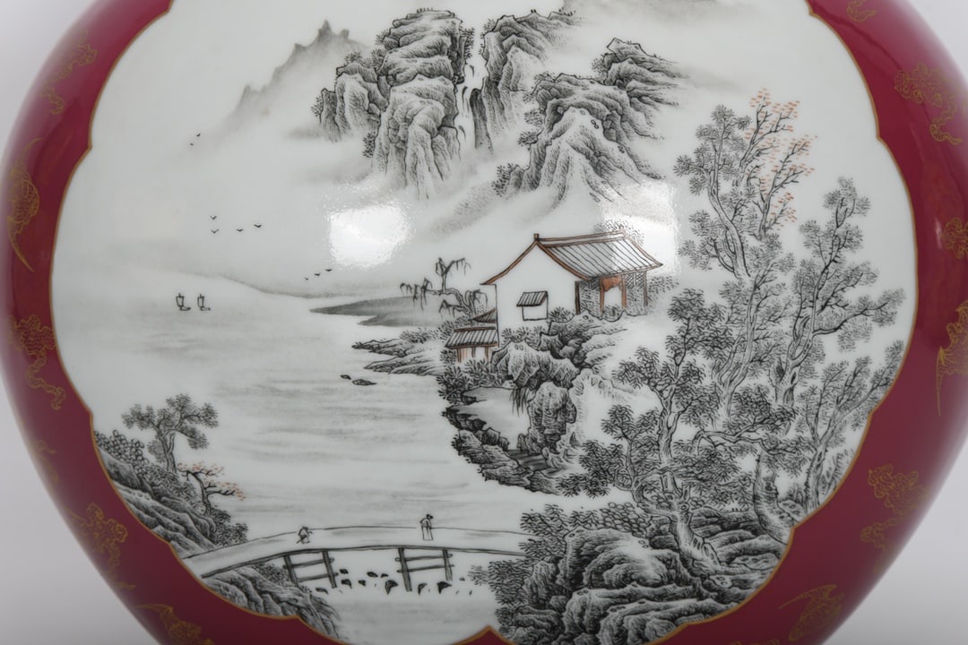 A Exquisite Ruby Red Gilt Ink Color Landscape-Pattern Double-Ears Vase - 6