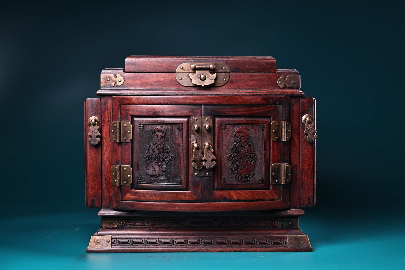 A Exquisite Wingceltis Wood Relief Multi-treasure Cabinet (1 of 9)