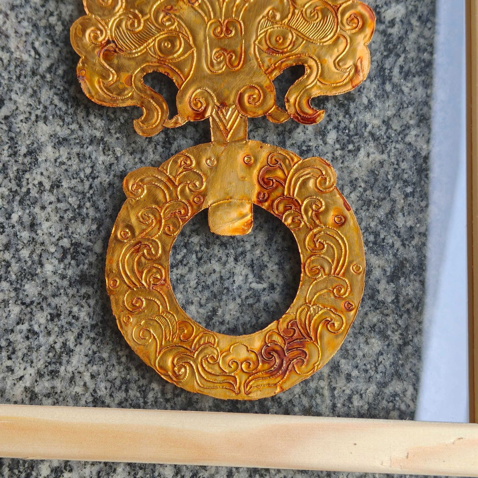 A Exquisite Bronze Gilt Auspicious Beast Pattern Gold Leaf - 5