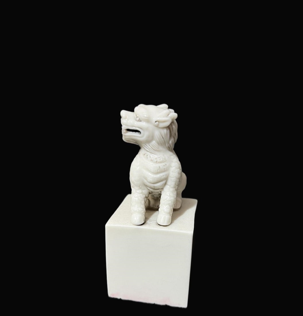 A Exquisite Blan De Chine Lion Ornament (1 of 6)