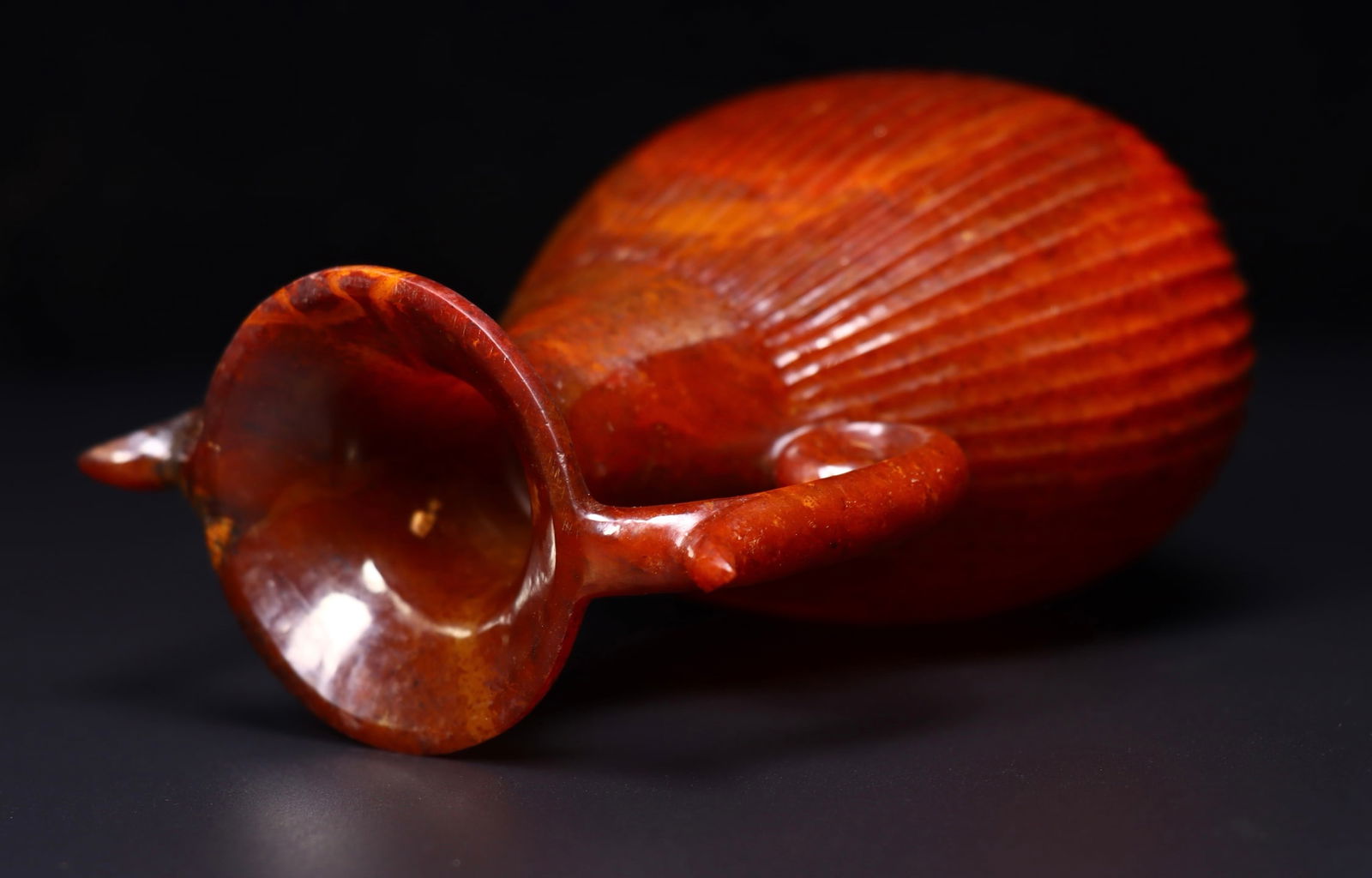 A Exquisite Hetian Jade Vase - 8