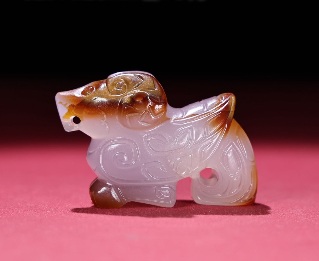 A Exquisite Agate Sheep Ornament: A Exquisite Agate Sheep Ornament,Qing Dynasty, China,Size:2.4inx1.6inx1in,Weight:78g 玛瑙羊摆件,中国清代
