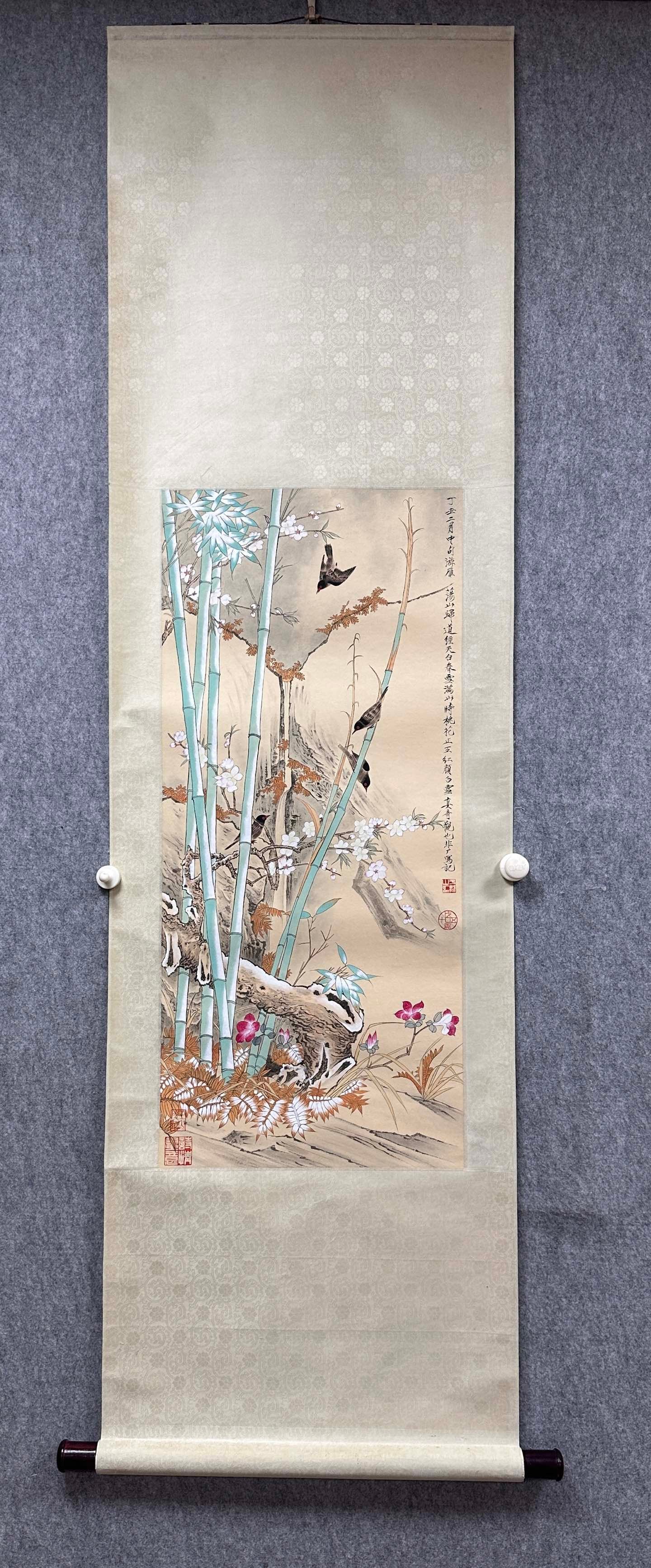 A Chinese Vertical Scroll Ink Flower and Bird Painting on Paper: A Chinese Vertical Scroll Ink Flower and Bird Painting on Paper,Modern Time of China,Yu Fei'an,without frame size:15inx33.5in 