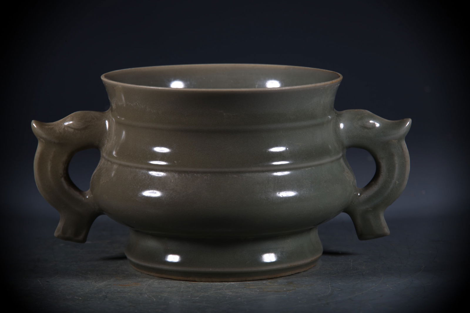 Longquan yao Double-Ears Censer: Longquan yao Double-Ears Censer,Song Dynasty, China,Size:3.7inx4.8in 龙泉窑双耳炉,中国宋代