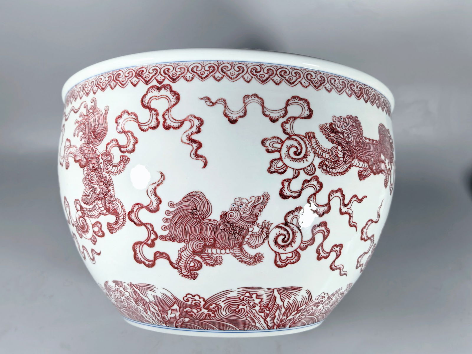 A Exquisite Underglaze-Red Lion Pattern Vat - 5