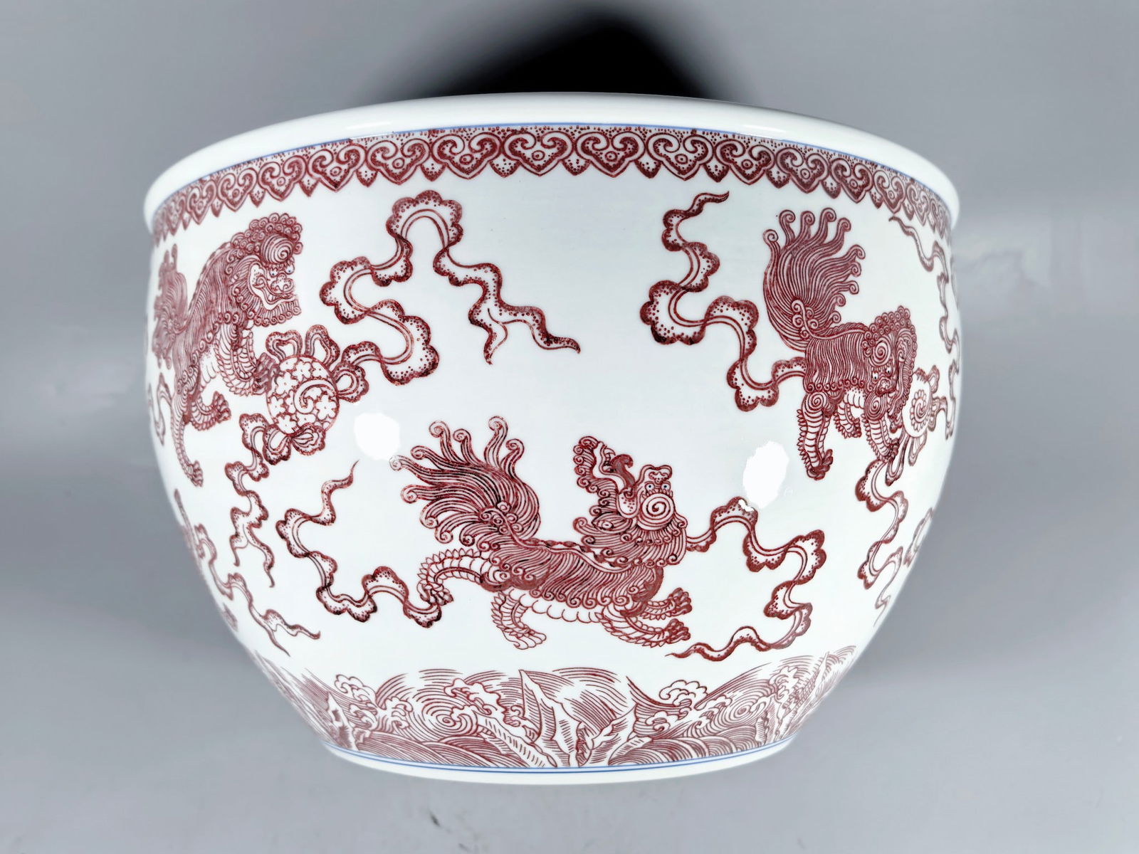 A Exquisite Underglaze-Red Lion Pattern Vat - 6