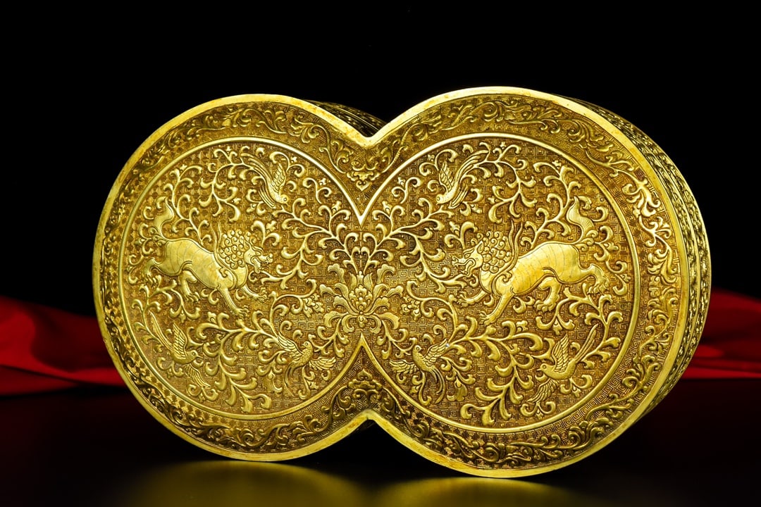 A Exquisite Bronze Gilt Lion Pattern Box - 6