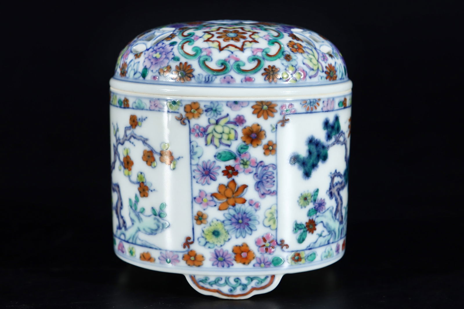 A Exquisite Doucai Pine Bamboo Pattern Censer - 3