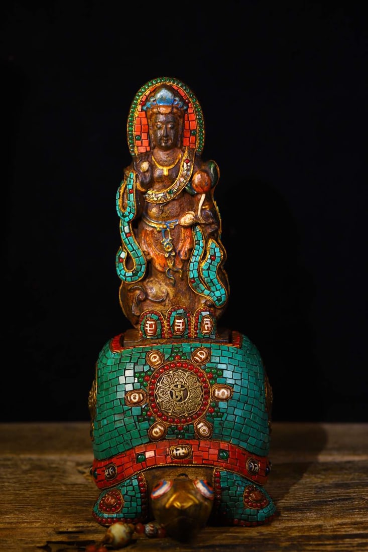 A Exquisite Meteorite Carved and Dzi Bead-Inlaid Buddha Statue: A Exquisite Meteorite Carved and Dzi Bead-Inlaid Buddha Statue,Qing Dynasty, China,Size:15inx9.8inx9.8inx3.9in,Weight:8600g 