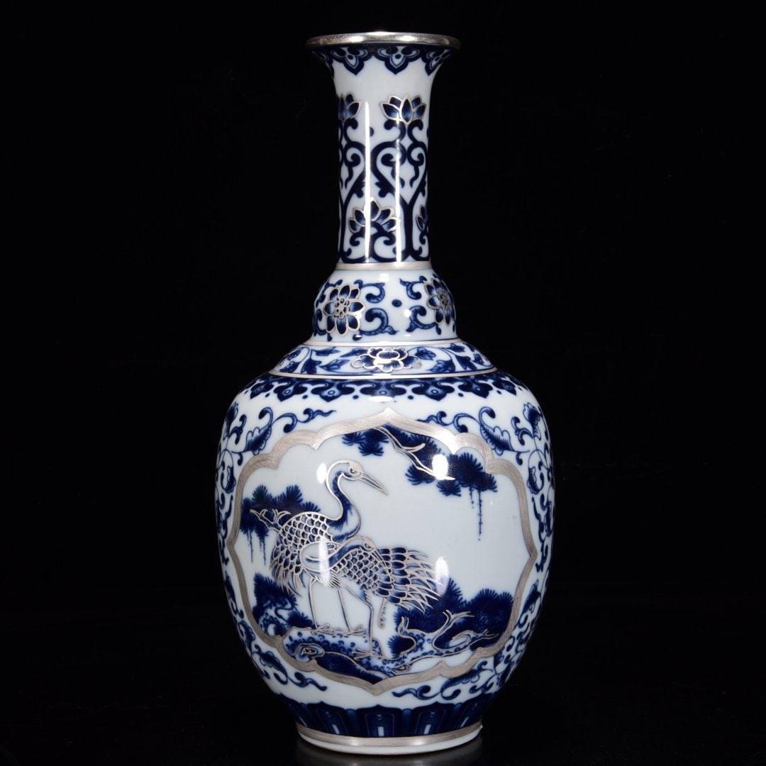 A Rare Blue and White Painted Gold Crane Pattern Vase (1 of 8)