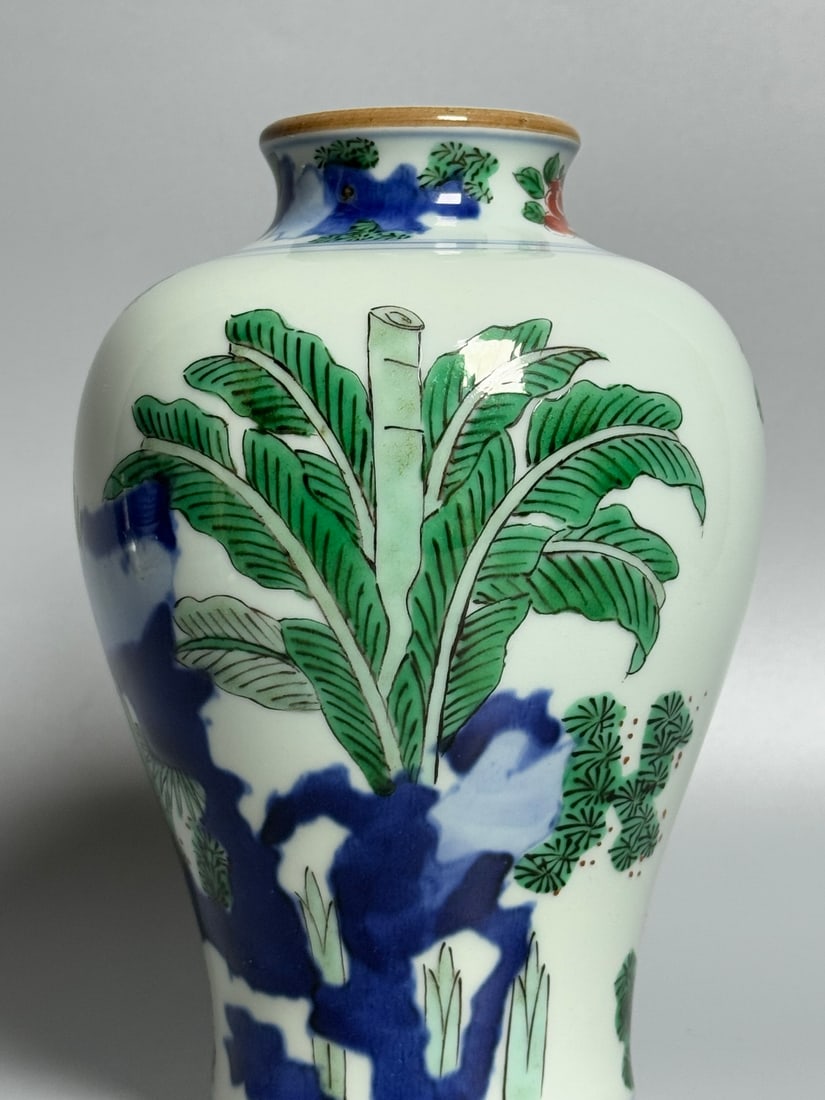 A Exquisite Doucai Figures Pattern Vase - 3