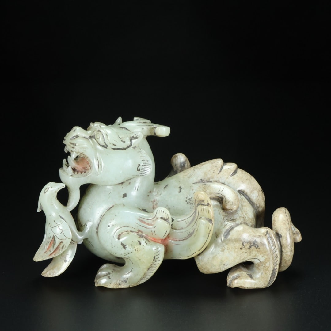 A Exquisite Hetian Jade Auspicious Beast Ornament: A Exquisite Hetian Jade Auspicious Beast Ornament,Han Dynasty, China,Size:4.7inx2.8inx2.8in,Weight:395g 和田玉辟邪兽,中国汉代