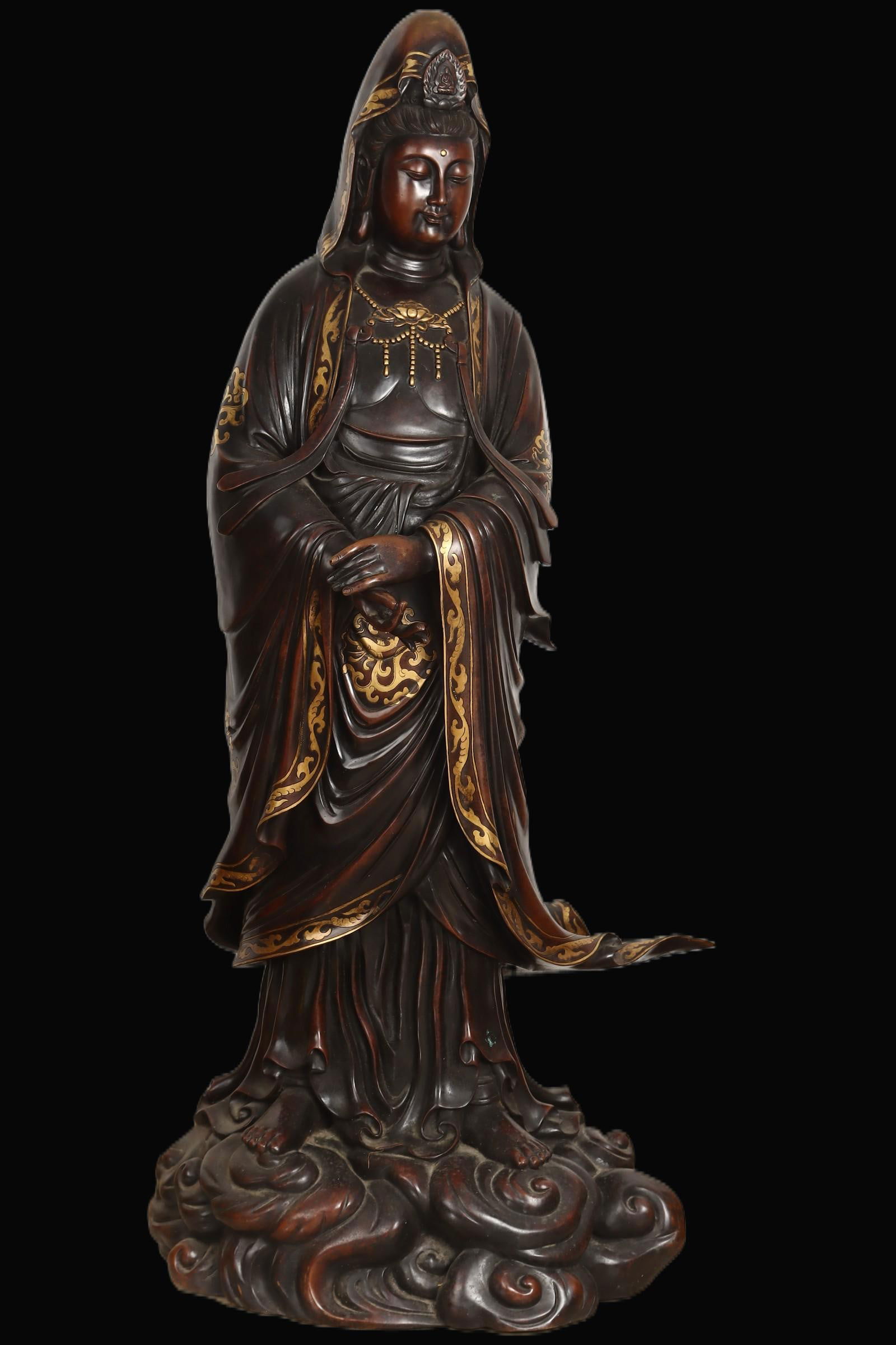 A Exquisite Gilt Bronze Avalokitesvara Ornament (1 of 9)