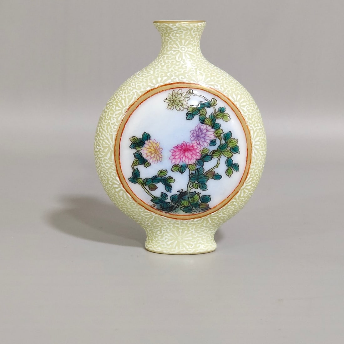 Enamel Flower Pattern Teapot - 3
