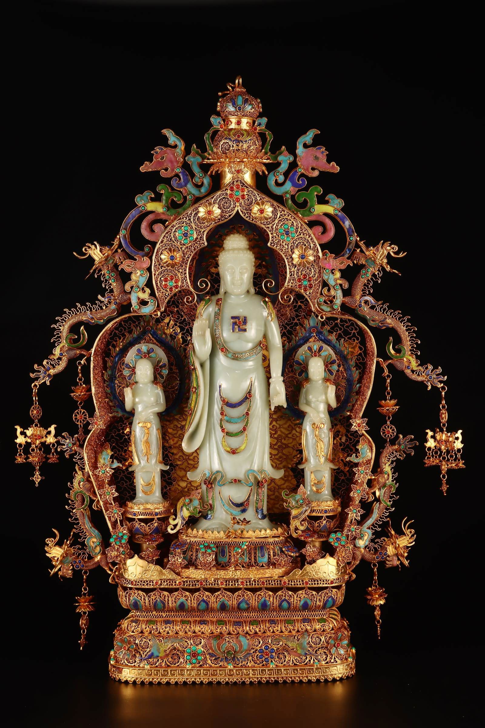Filigree Gilt Jade-Inlaid Buddha Statue Ornament: Filigree Gilt Jade-Inlaid Buddha Statue Ornament,Qing Dynasty, China,Qianlong Four-character Mark,Size:21.3inx15.7in,Weight:4327g 