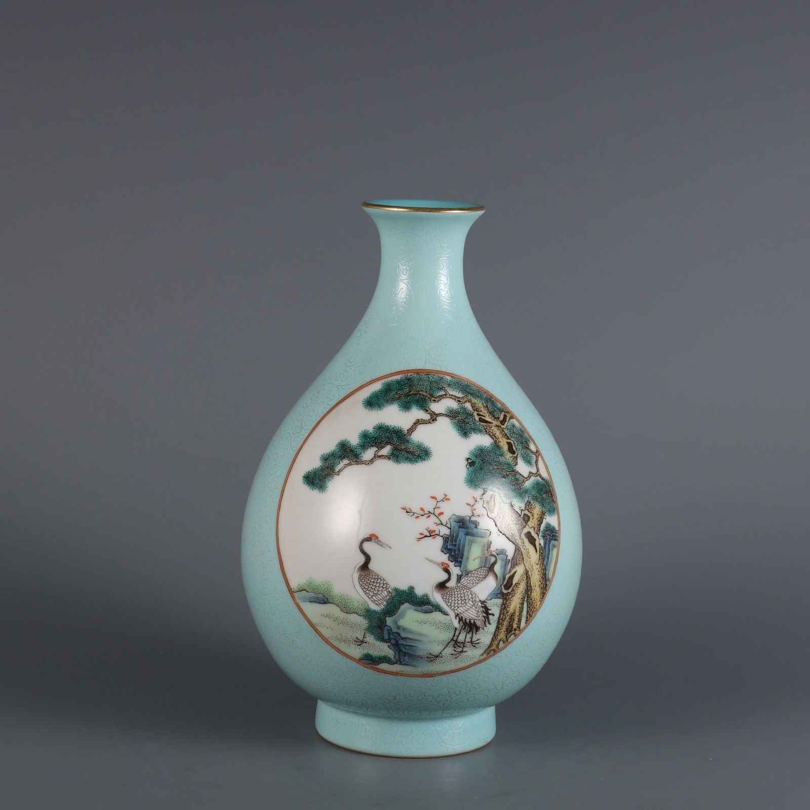 A Rare Turquoise Green Ground Flower and Bird Pattern Vase: A Rare Turquoise Green Ground Flower and Bird Pattern Vase,Qing Dynasty, China,Qianlong Six-character Mark,Size:8.2inx4.9in 