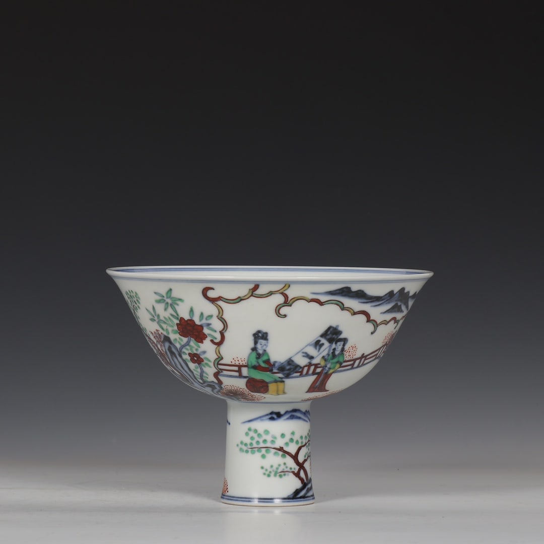 A Exquisite Wucai Figure Pattern Cup - 2