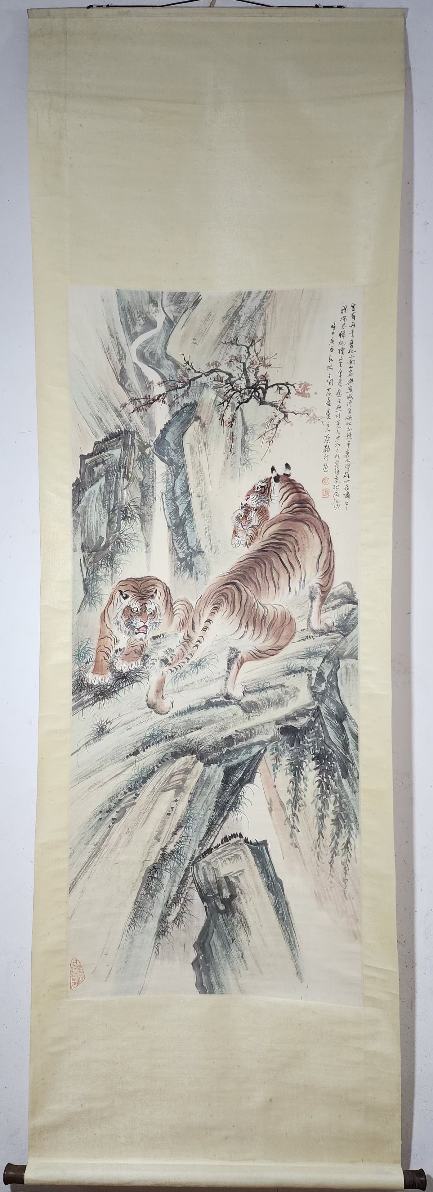 A Chinese Vertical Scroll Ink Painting of Tiger on Paper: A Chinese Vertical Scroll Ink Painting of Tiger on Paper,Modern Time of China,Cai Heting,without frame size:54.1inx22.4in 一幅中国水墨纸本虎ஹ
