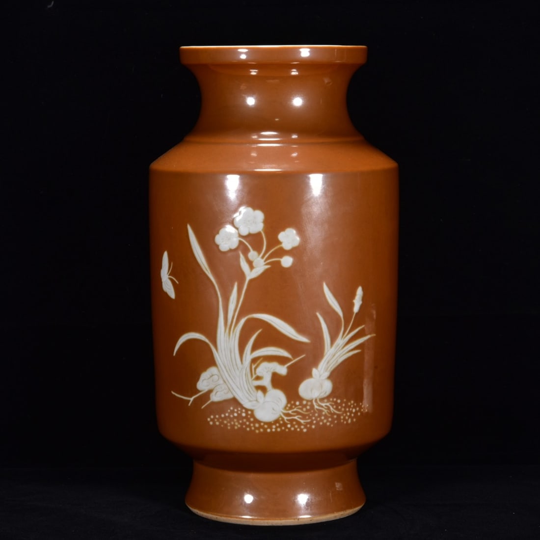 A Rare Soy Glazed Reserved White Carved Flower Pattern Vase: A Rare Soy Glazed Reserved White Carved Flower Pattern Vase,Qing Dynasty, China,Qianlong Six-character Mark,Size:13.4inx7.1in 