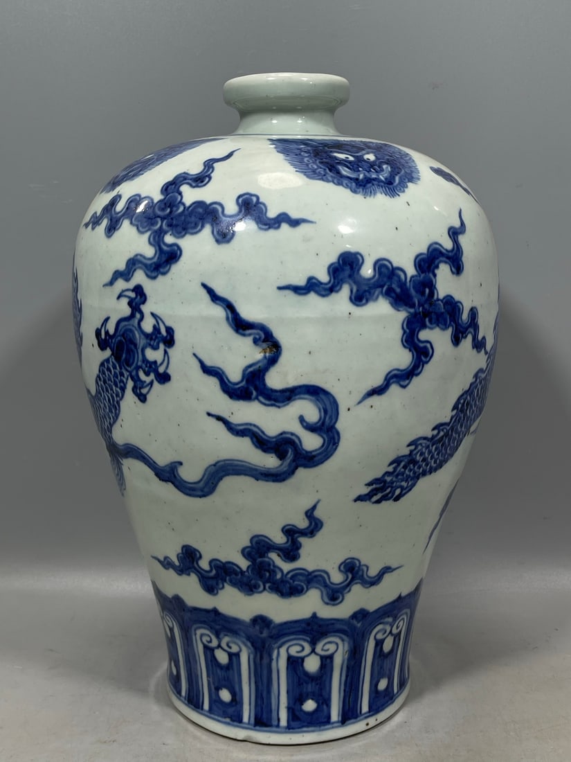 Blue and White Dragon Pattern Vase - 3