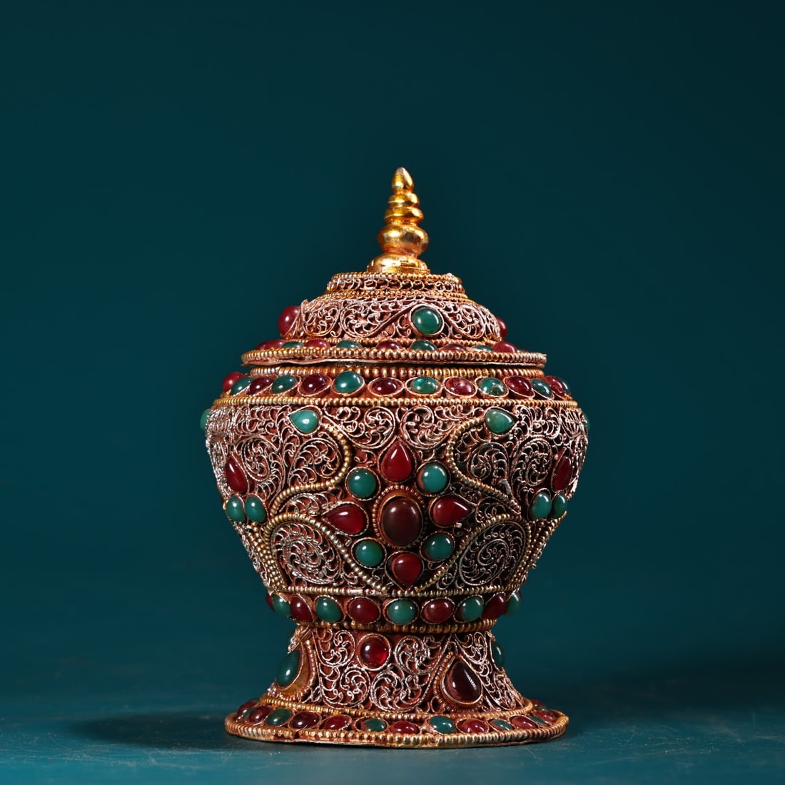 A Exquisite Filigree Inlaid Gems Multi-treasure Jar (1 of 8)