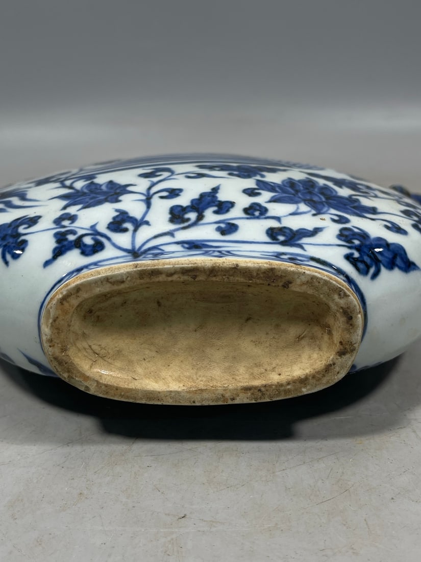 A Blue and White Phoenix Pattern Vase - 7