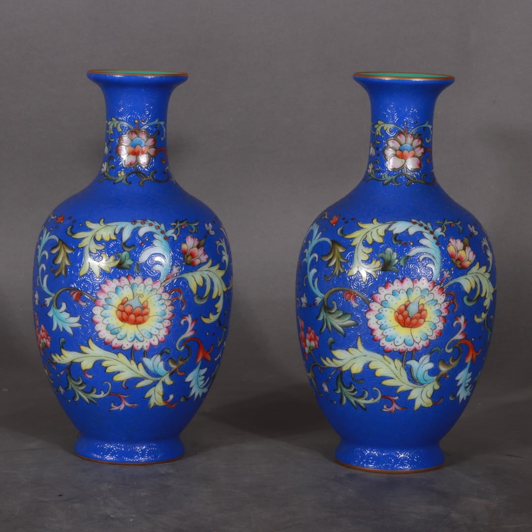 A pair of Exquisite Enamel Blue Ground Flower Pattern Vase (1 of 9)