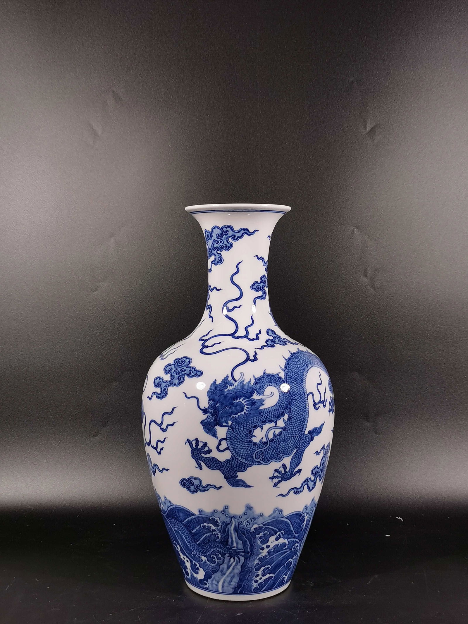 A Exquisite Blue and White Dragon Pattern Vase: A Exquisite Blue and White Dragon Pattern Vase,Qing Dynasty,China,Yongzheng Six-character Mark,Size:15.2inx4.2inx7.7in 青花苍龙教子瓶,中国清
