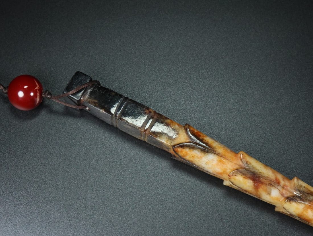 A Exquisite Hotan Jade Ornament - 9