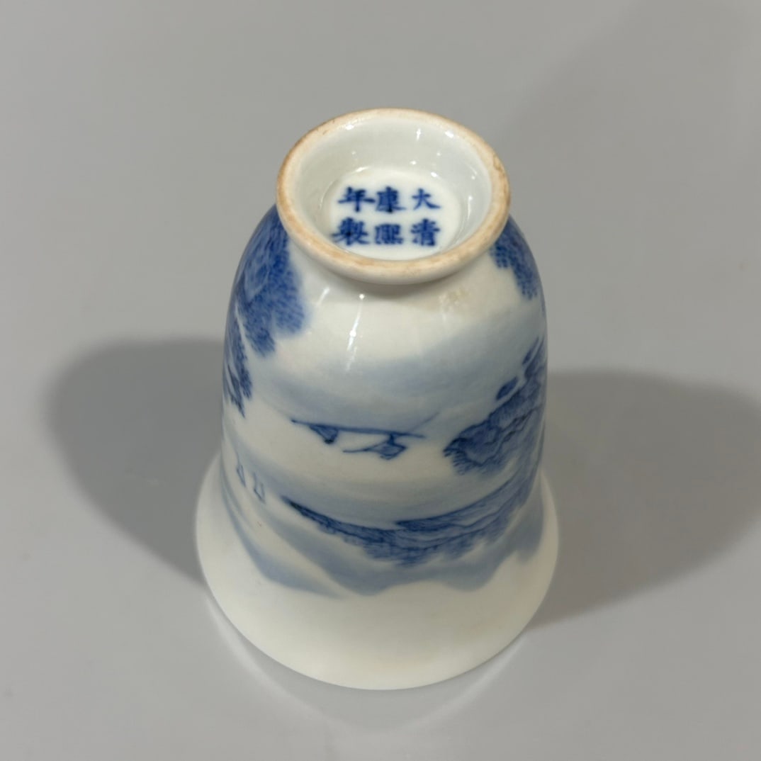 A Exquisite Blue and White Landscape Pattern Cup - 6