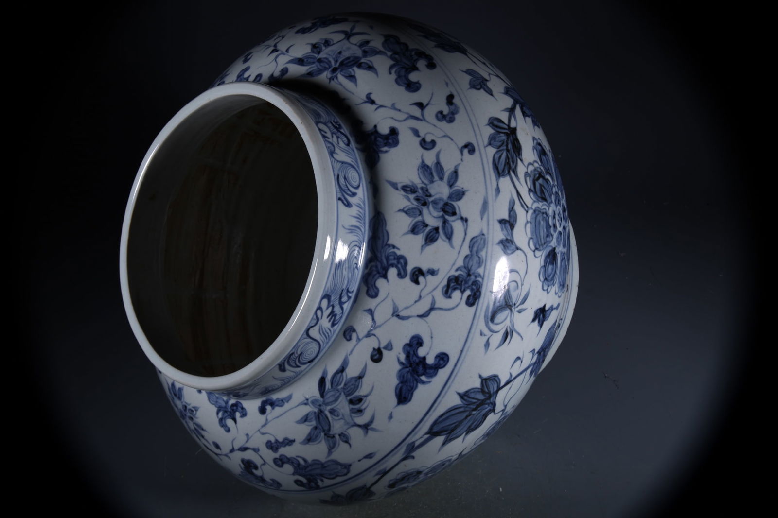 Blue and White Flower Pattern Jar - 8
