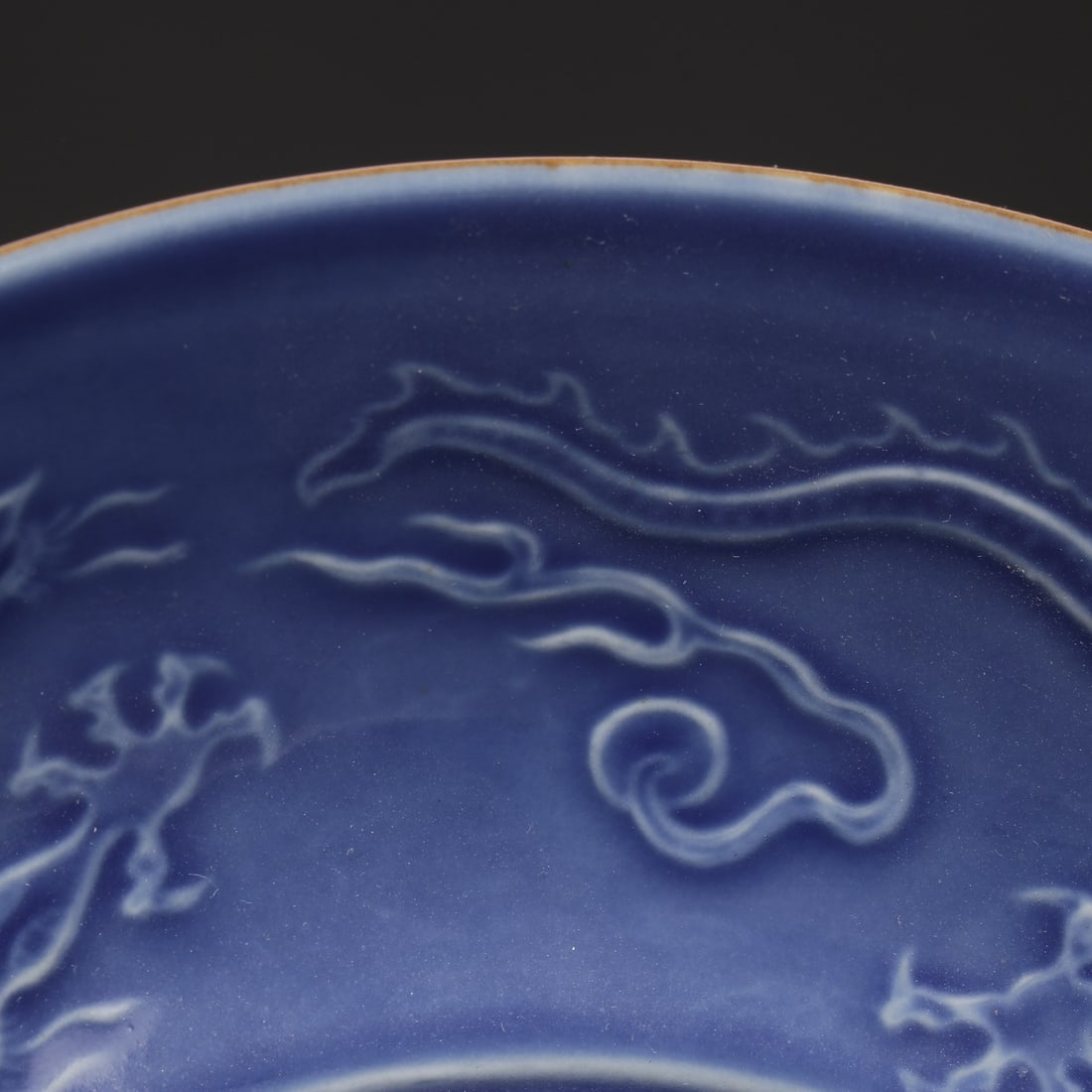 A Exquisite Blue Glazed Dragon Pattern Plate - 3