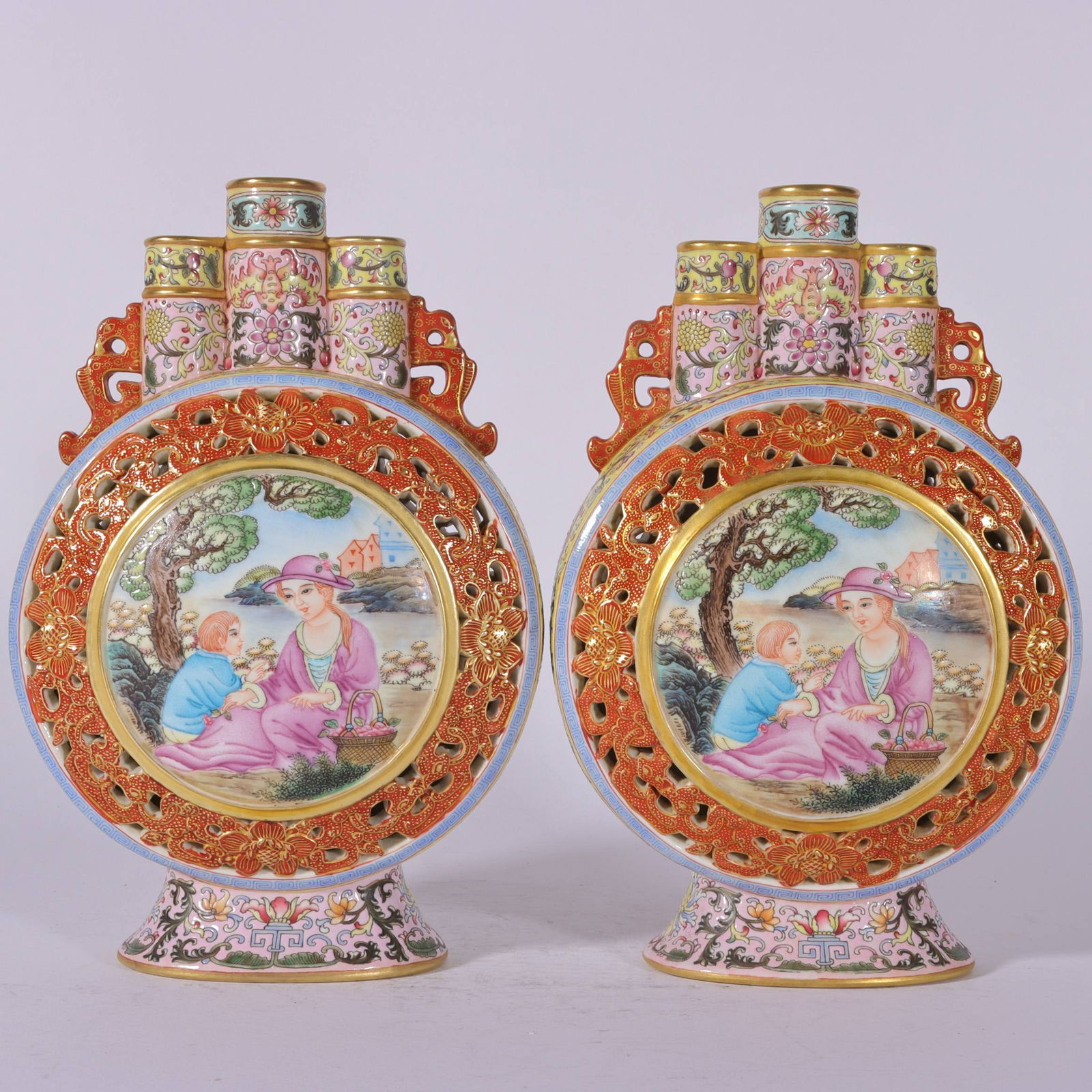 A pair of Exquisite Enamel Yellow Ground Figures Pattern Vase: A pair of Exquisite Enamel Yellow Ground Figures Pattern Vase,Qing Dynasty, China,Qianlong Fourr-character Mark,Size:8.3inx5.4in 