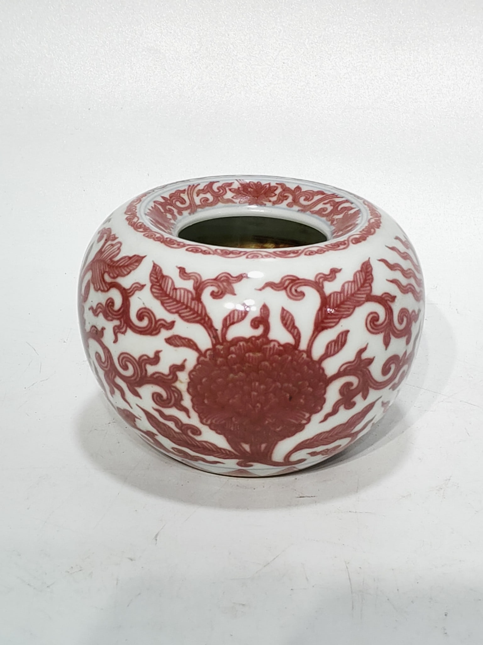 A Exquisite Underglaze-Red Lotus Pattern Vase - 3