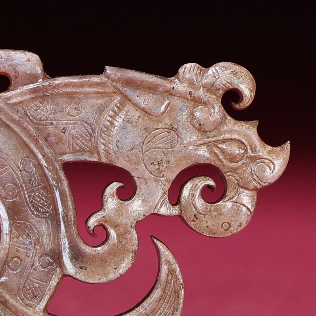 A Exquisite Hetian Jade Dragon Pendant - 2