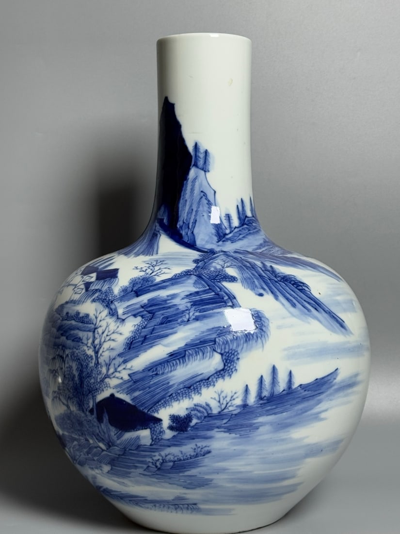 A Exquisite Blue and White Landscape Pattern Vase - 3